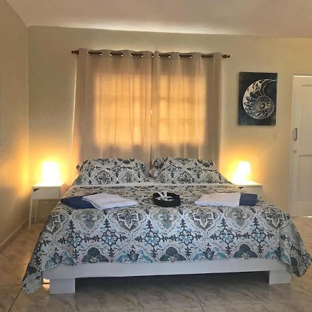 Casa Coral B&B Ла Романа Екстериор снимка