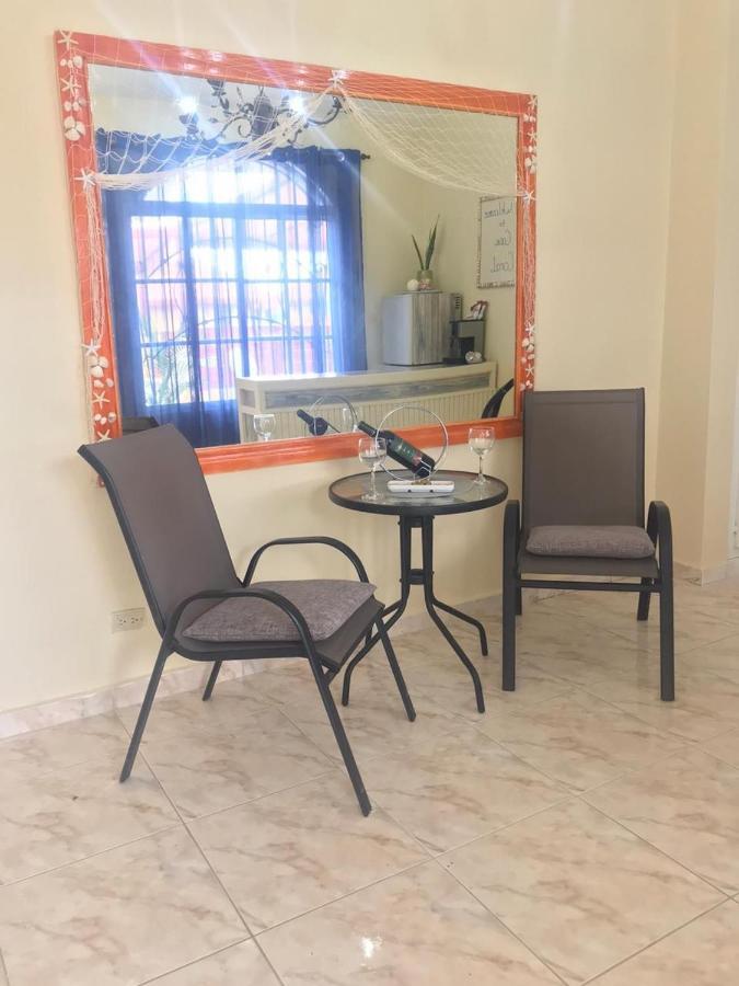 Casa Coral B&B Ла Романа Екстериор снимка